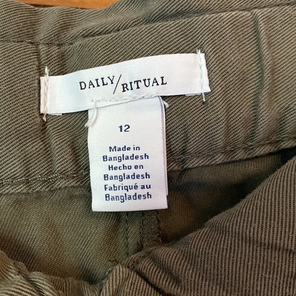 Daily Ritual soft paper bag pants - Picture 5 of 9